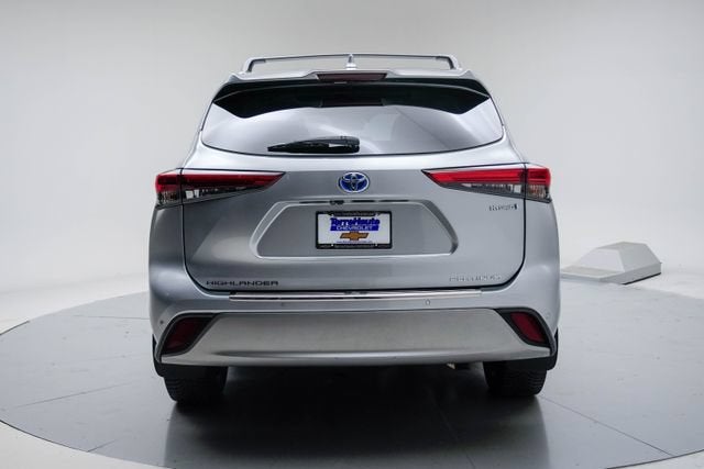 2021 Toyota Highlander — detail view