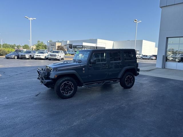 2016 Jeep Wrangler — side profile view