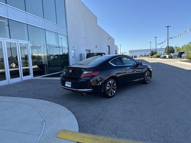 2016 Honda Accord — detail view
