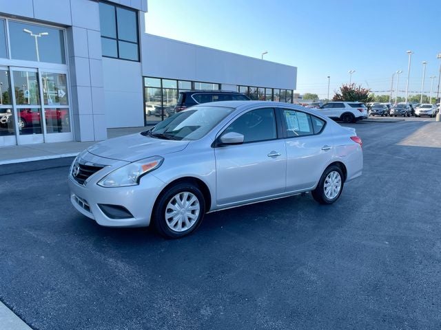 2019 Nissan Versa — side profile view